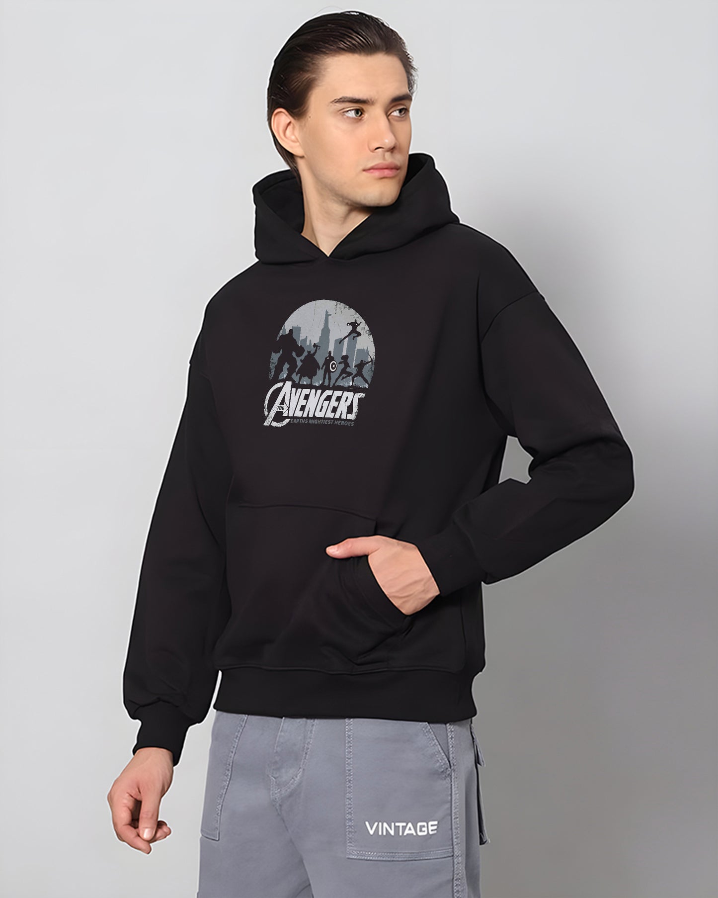 AVENGER REGULAR FIT BLACK HOODIE