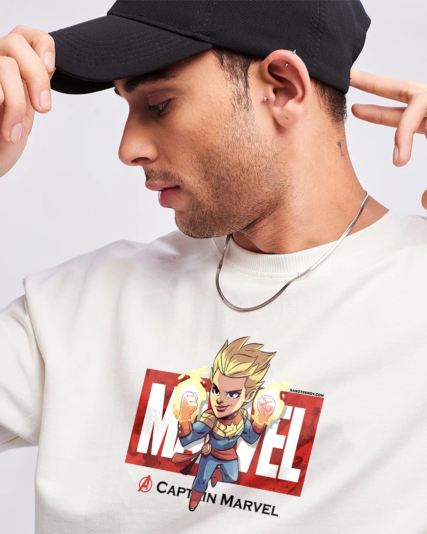 CAPTAIN MARVEL AVENGERS WHITE OVERSIZED T-SHIRT