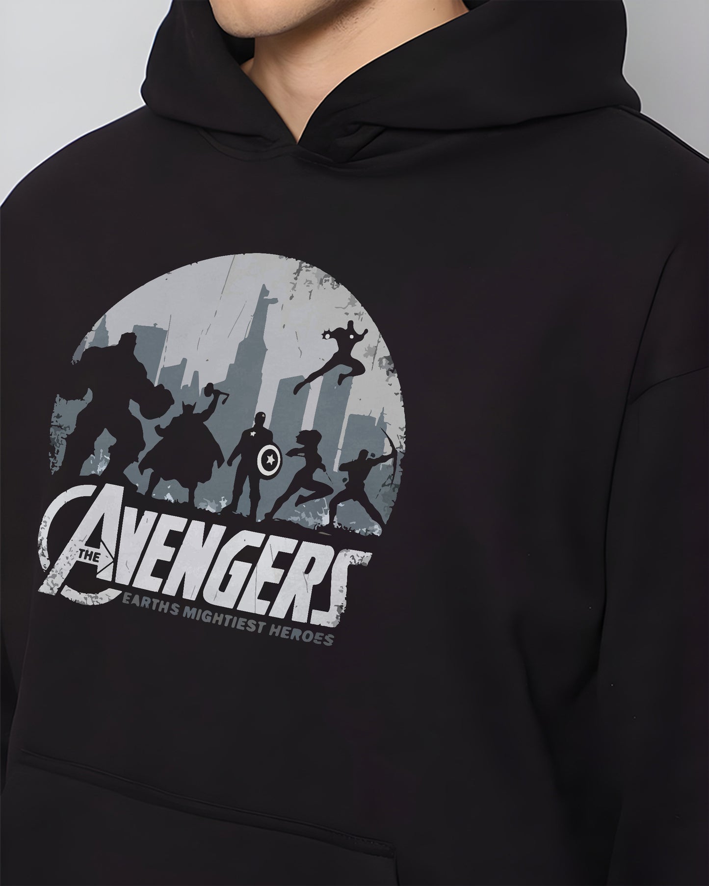 AVENGER REGULAR FIT BLACK HOODIE