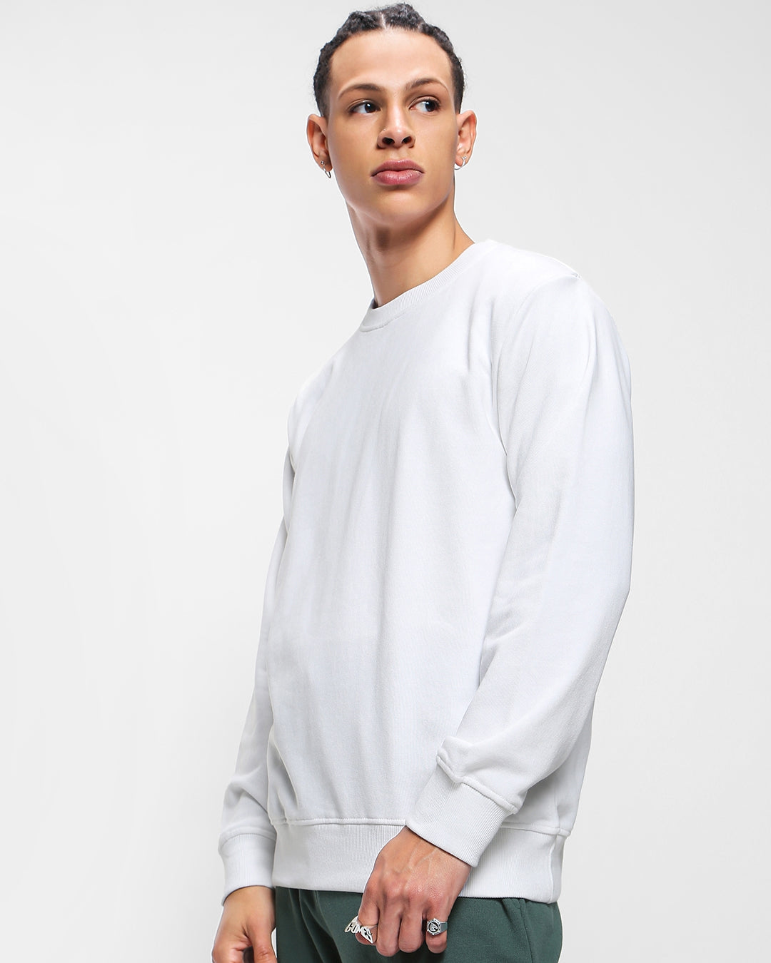 Solid Regular Fit White Sweatshirt