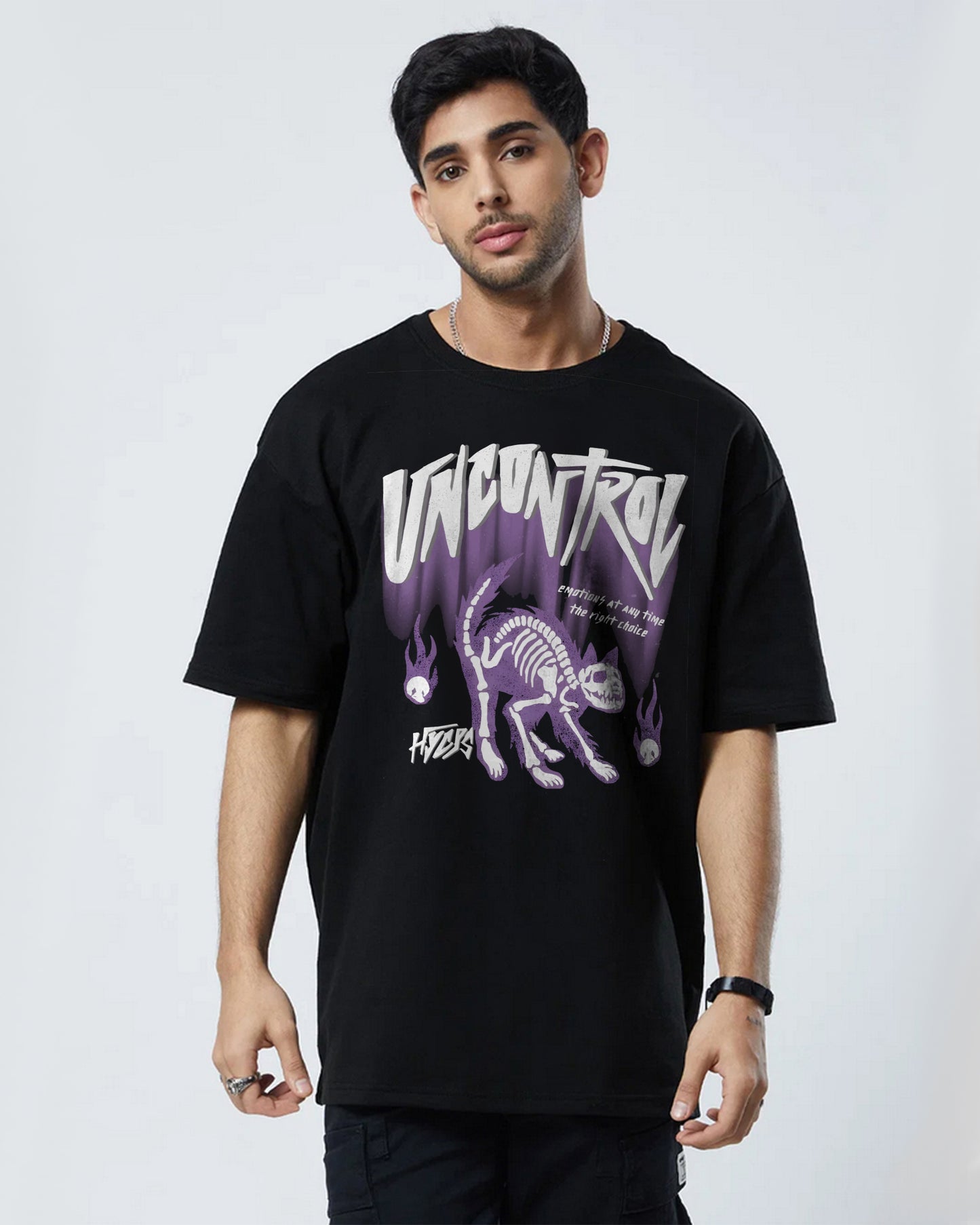 UNCONTROL Oversized Black T-shirt